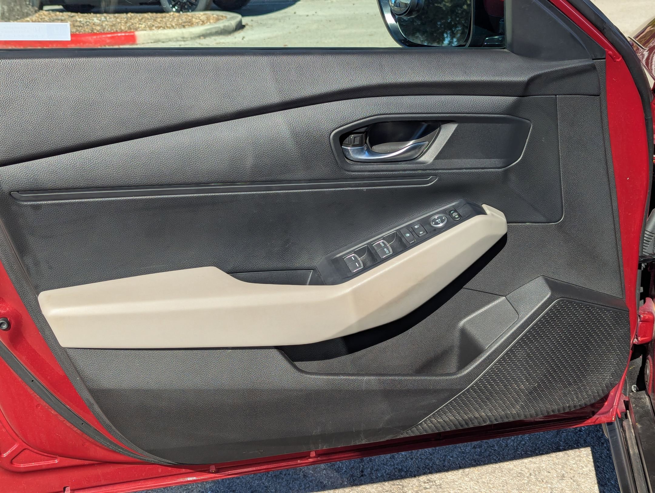 Used 2025 Honda Accord LX image 11