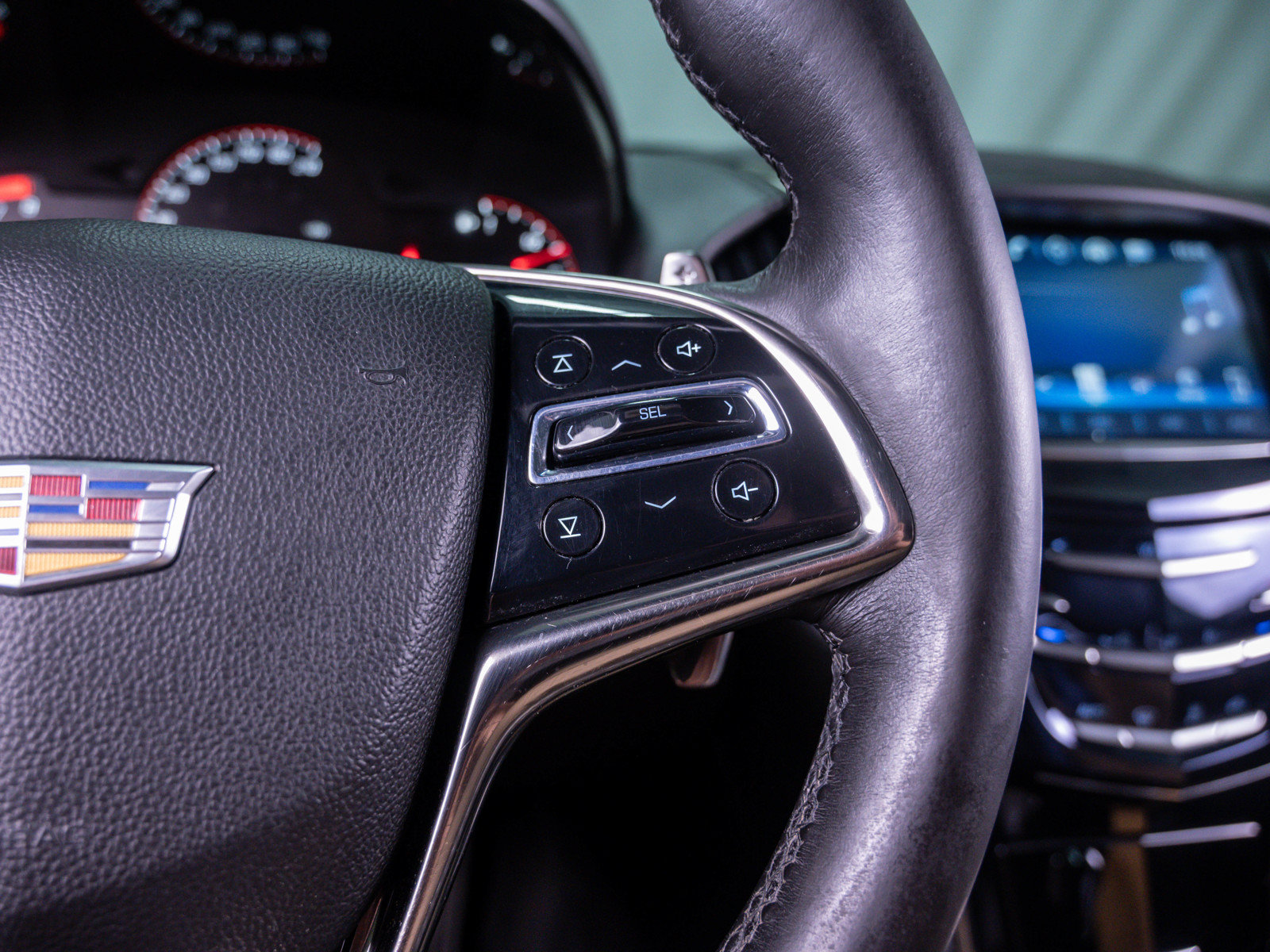 Used 2016 Cadillac ATS V w/ Luxury Package RWD image 20