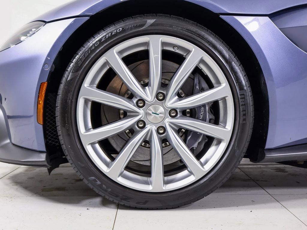 Used 2020 Aston Martin V8 Vantage Coupe RWD image 26