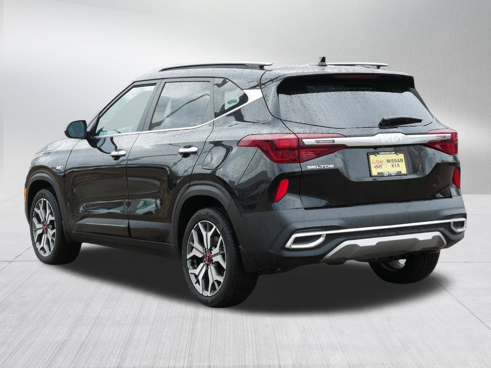 Certified 2023 Kia Seltos SX w/ SX Sunroof Package image 5