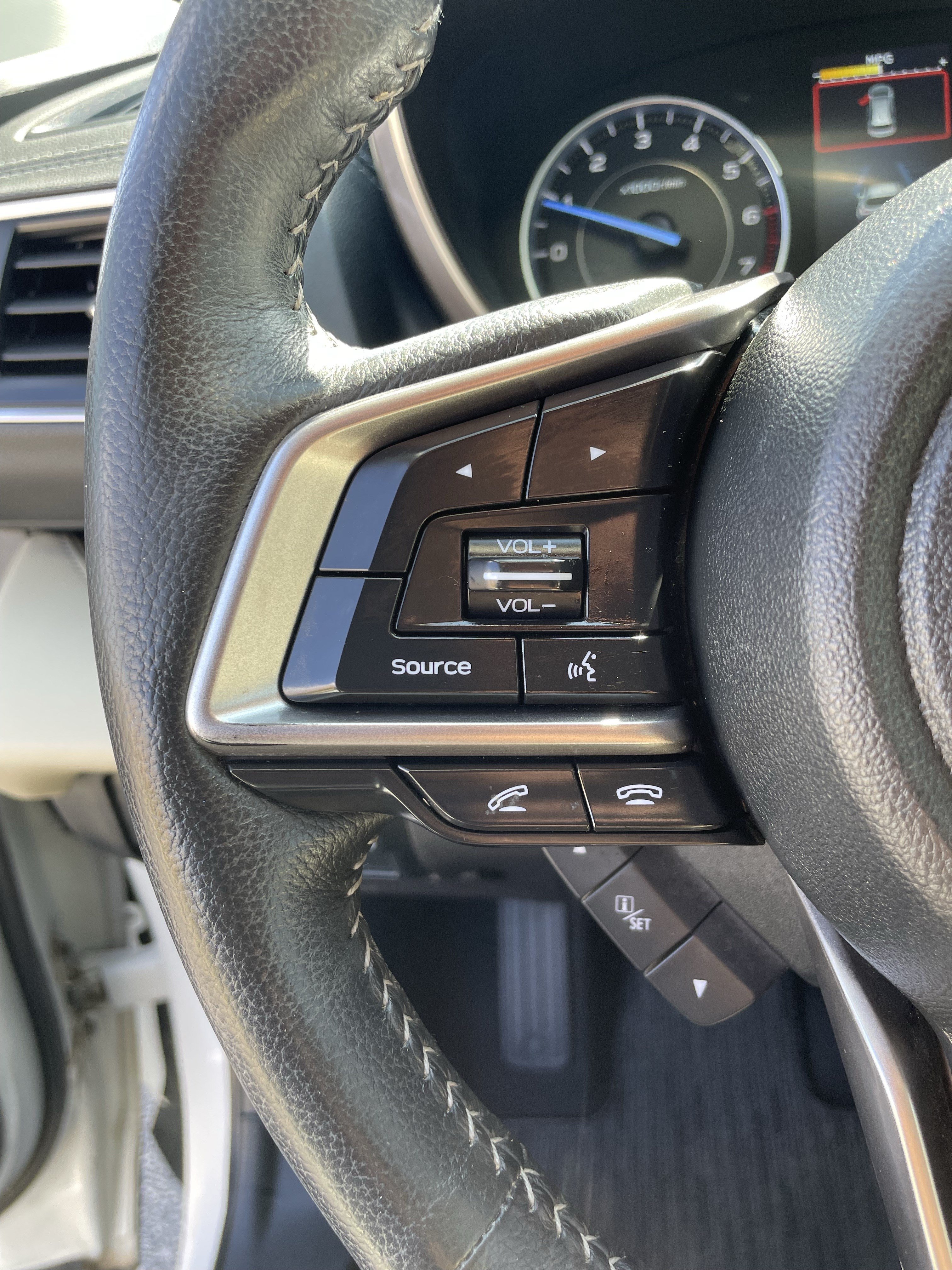 Used 2020 Subaru Ascent Limited AWD/4WD image 26