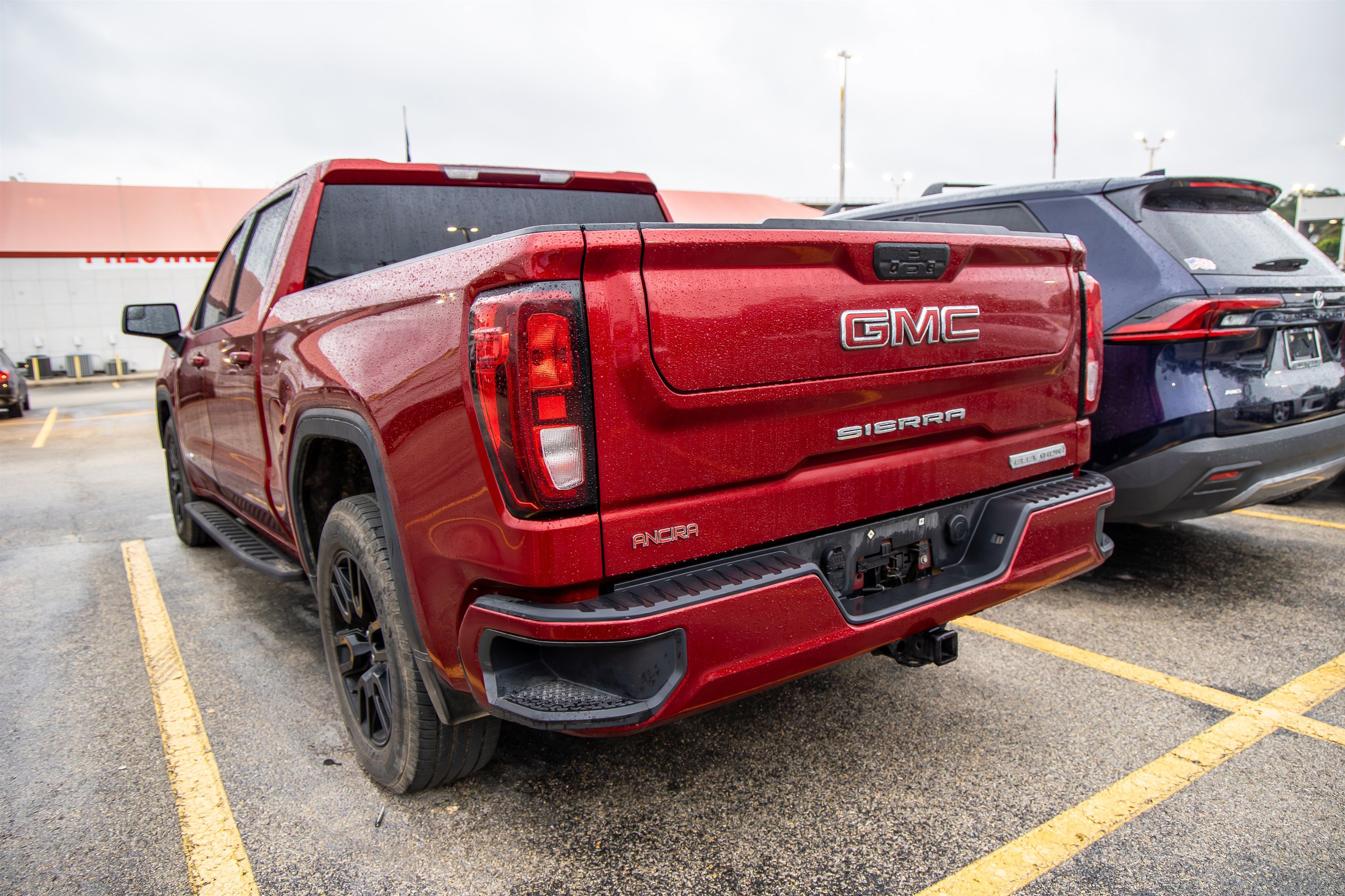 Used 2021 GMC Sierra 1500 Elevation RWD image 10