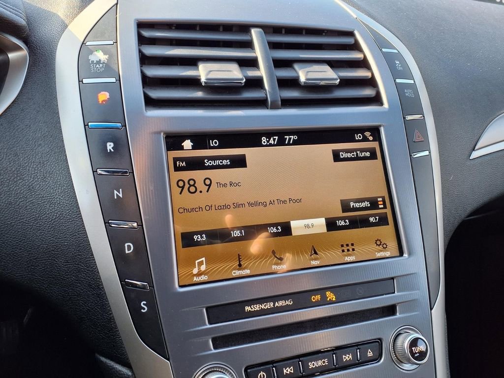 Used 2017 Lincoln MKZ Reserve image 12