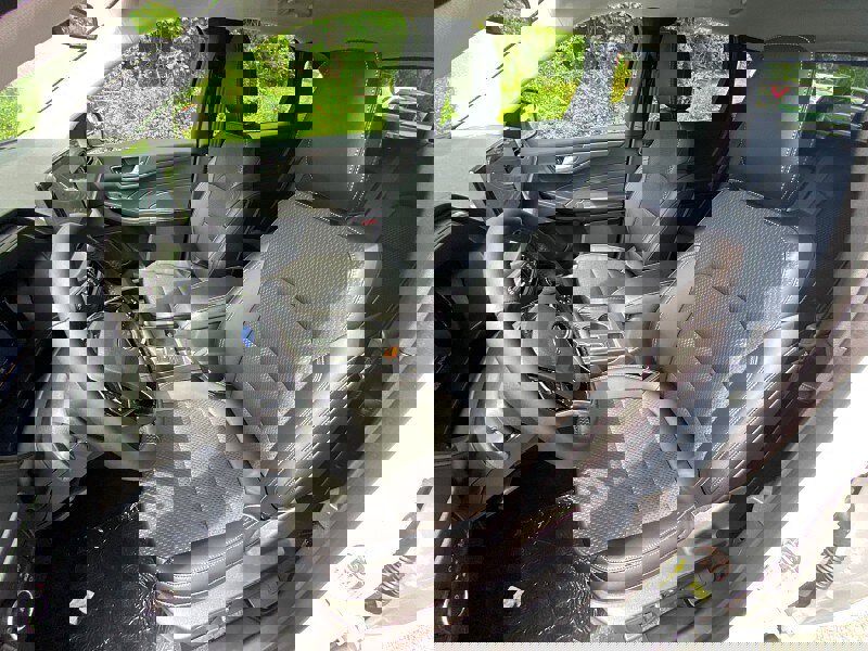 New 2025 Ford Escape SE image 38