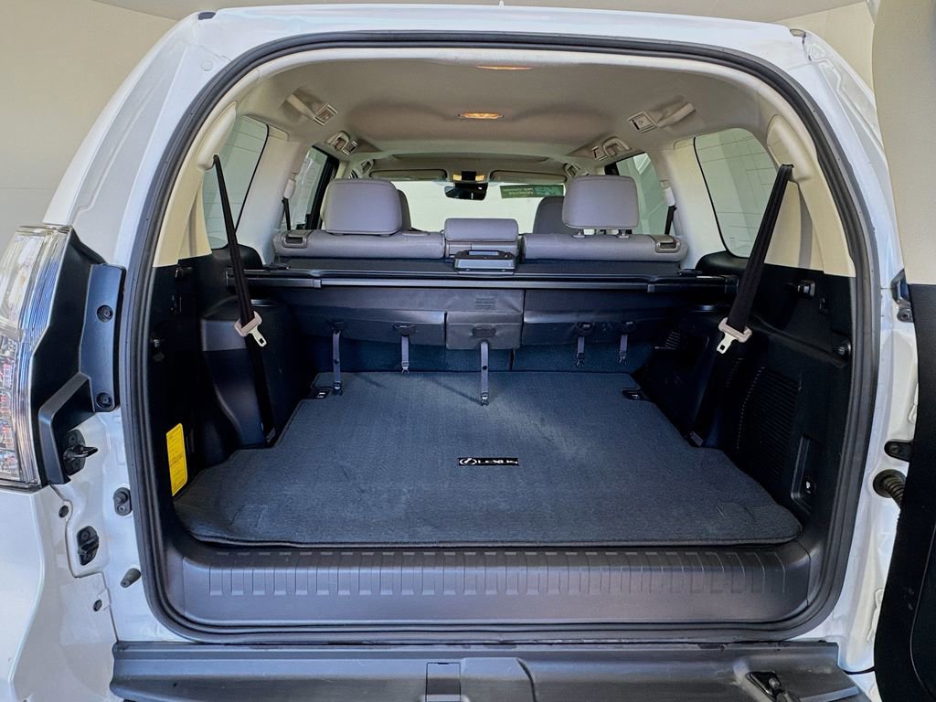Used 2023 Lexus GX 460 Premium image 27