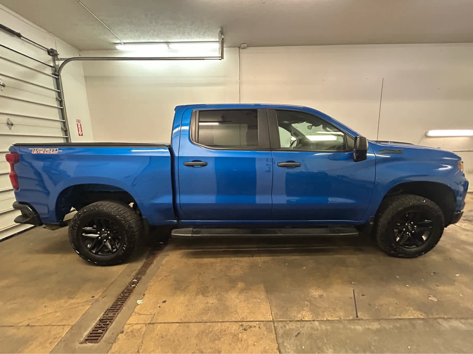 Certified 2024 Chevrolet Silverado 1500 Custom Trail Boss image 2