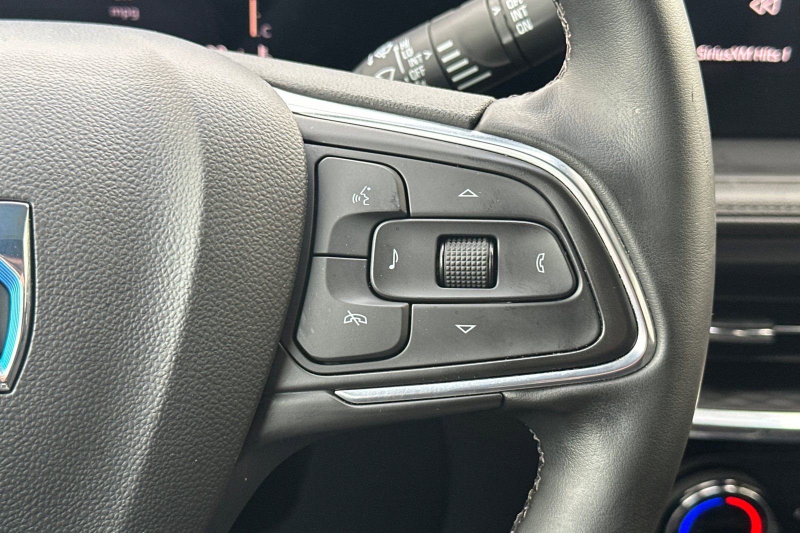 Certified 2024 Buick Encore GX Sport Touring w/ Comfort Package image 32