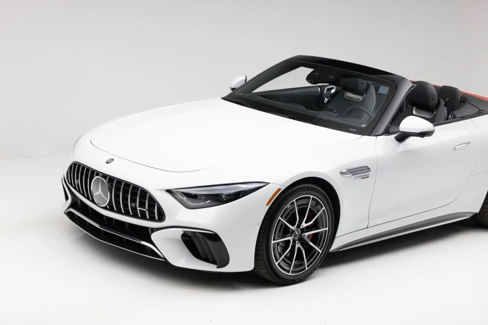 Used 2023 Mercedes-Benz SL 55 AMG 4MATIC image 33