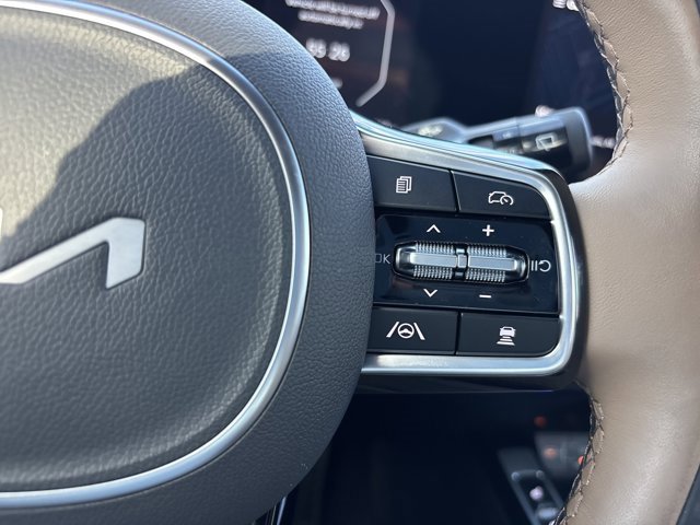 Used 2025 Kia Sorento SX Prestige w/ Olive Brown Leather Package image 30