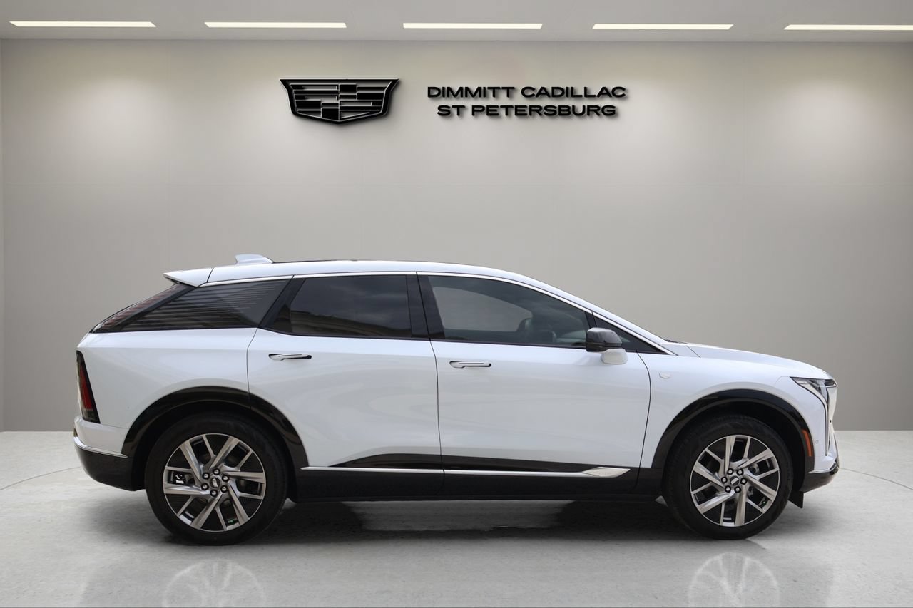 New 2027 Cadillac Optiq Premium Luxury AWD/4WD image 6