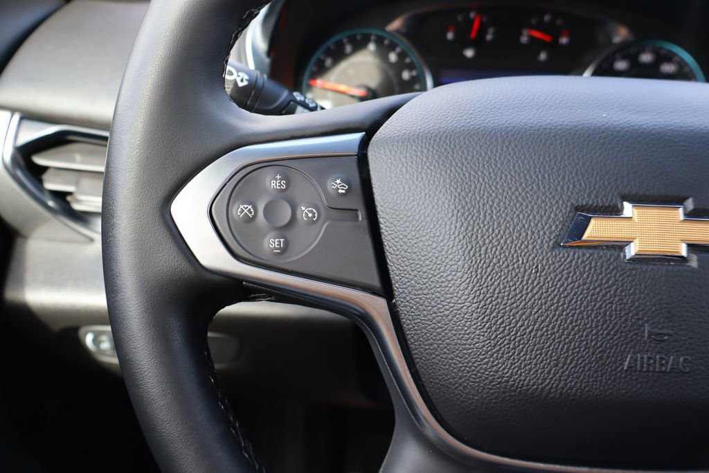 Used 2023 Chevrolet Traverse LT image 7
