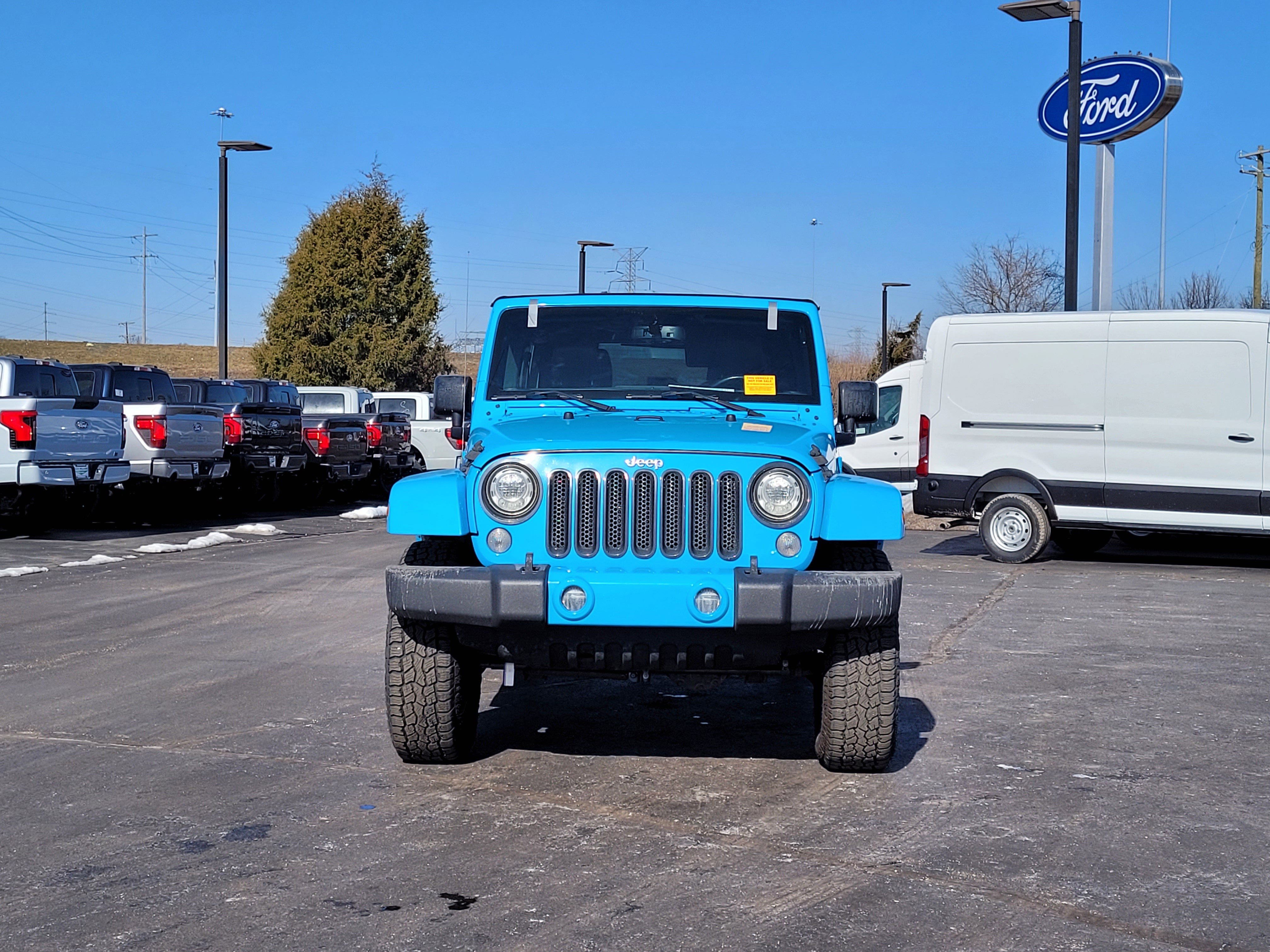 Used 2017 Jeep Wrangler Unlimited Sahara w/ Connectivity Group image 9
