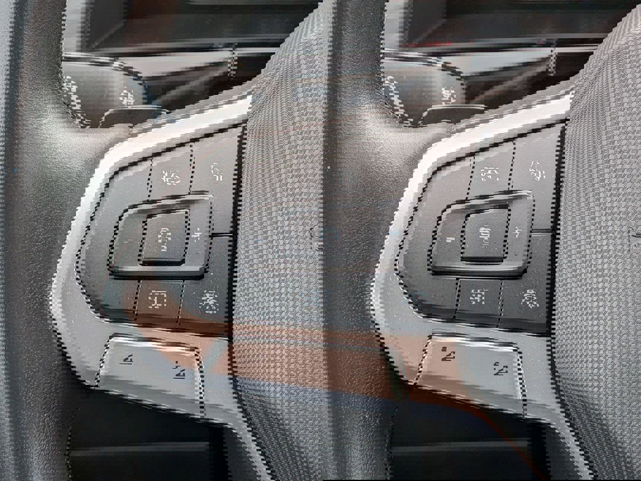 Used 2024 Volkswagen Atlas SEL Premium R-Line image 20