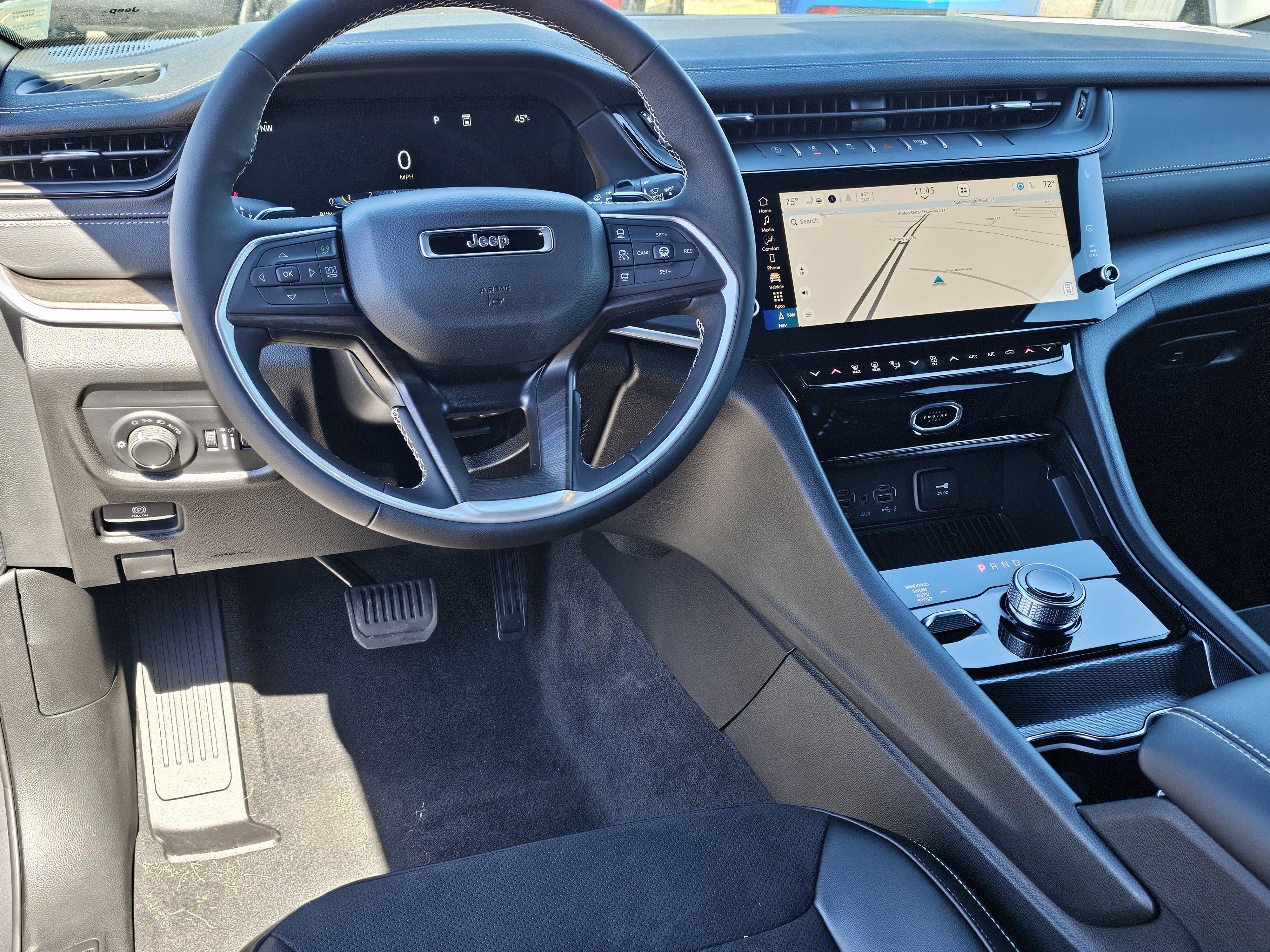 New 2026 Jeep Grand Cherokee Altitude image 35