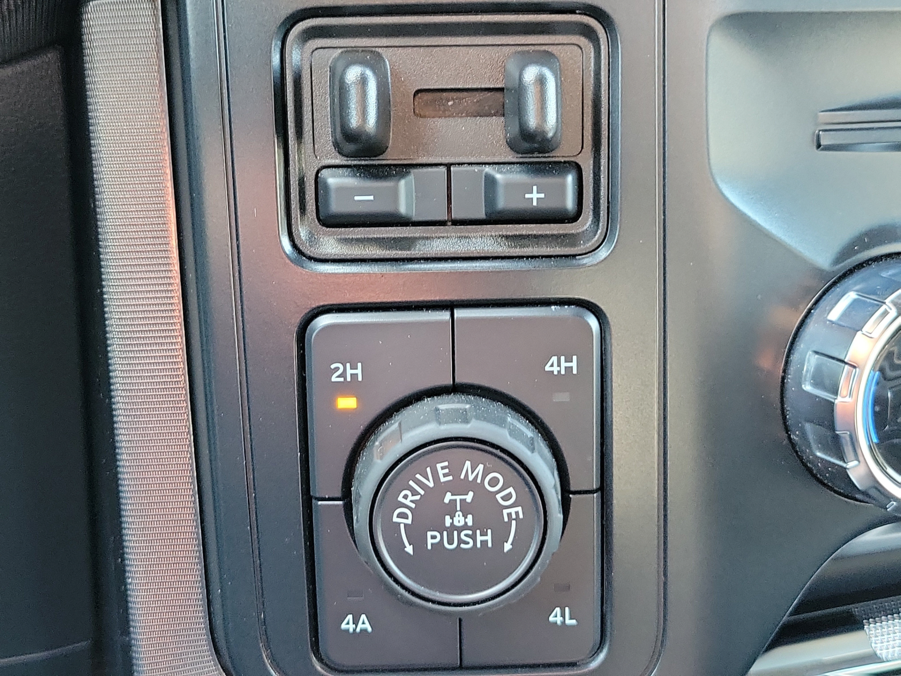 Used 2025 Ford F150 Platinum w/ Equipment Group 702A High AWD/4WD image 28