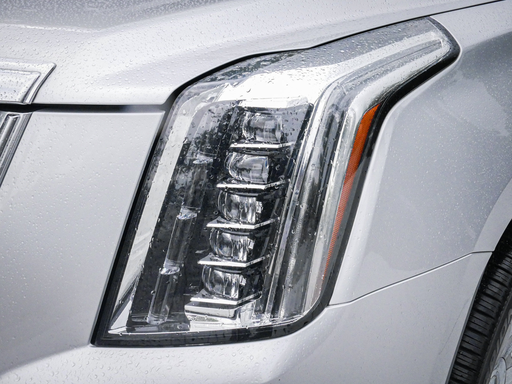 Used 2018 Cadillac Escalade ESV Luxury RWD image 6