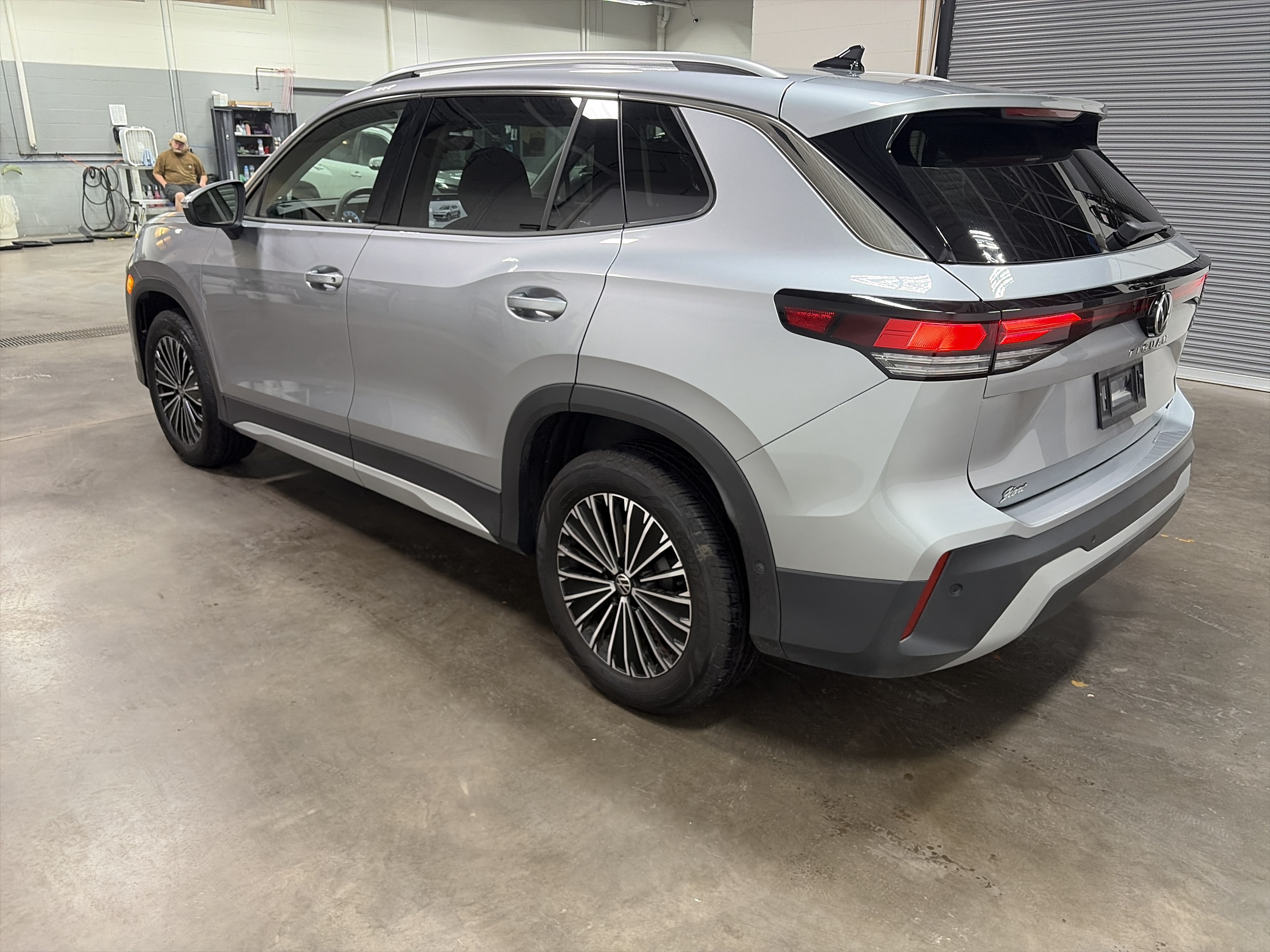 Certified 2026 Volkswagen Tiguan S AWD/4WD image 5