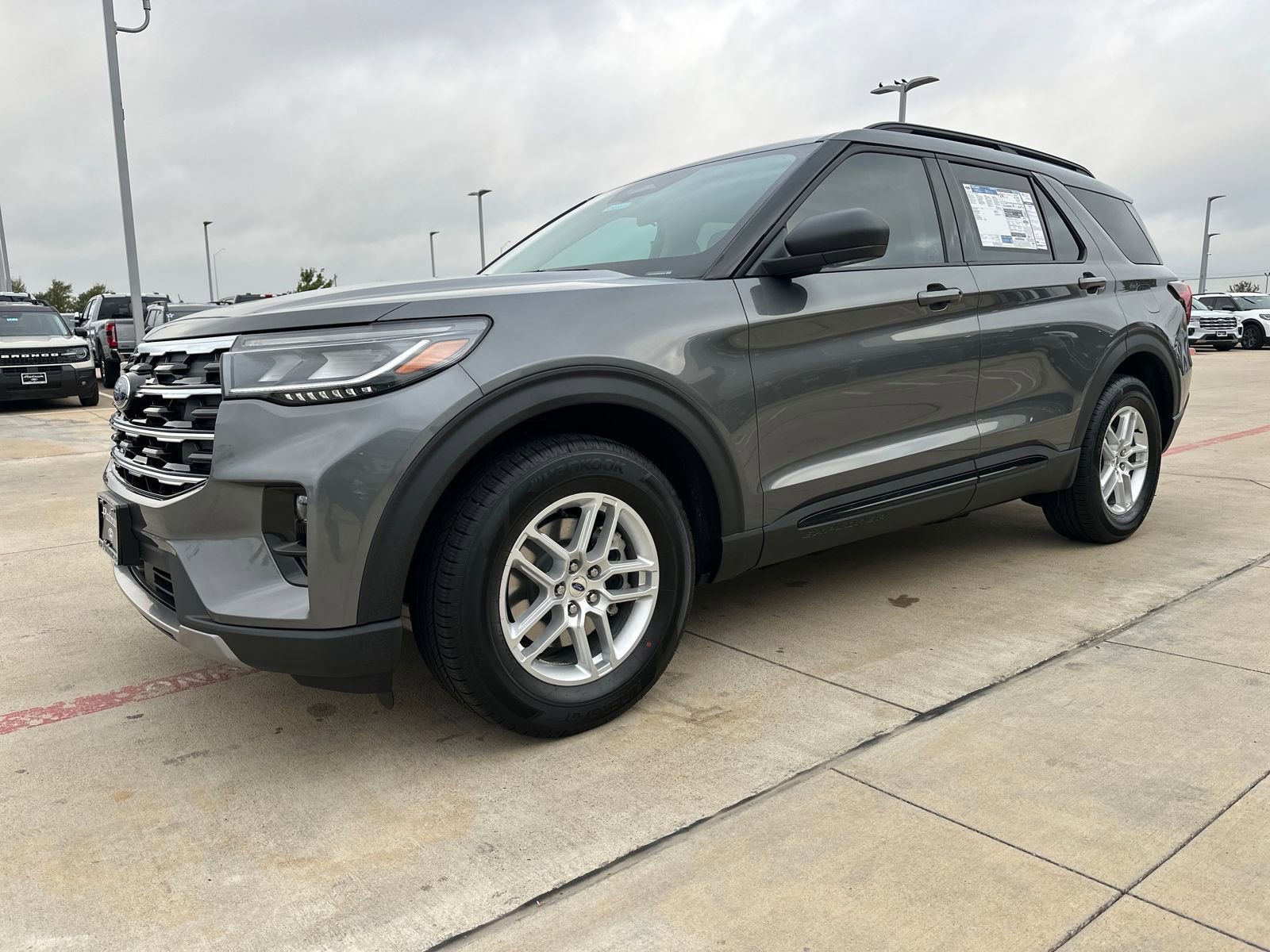 New 2026 Ford Explorer Active w/ Active Comfort Package image 31