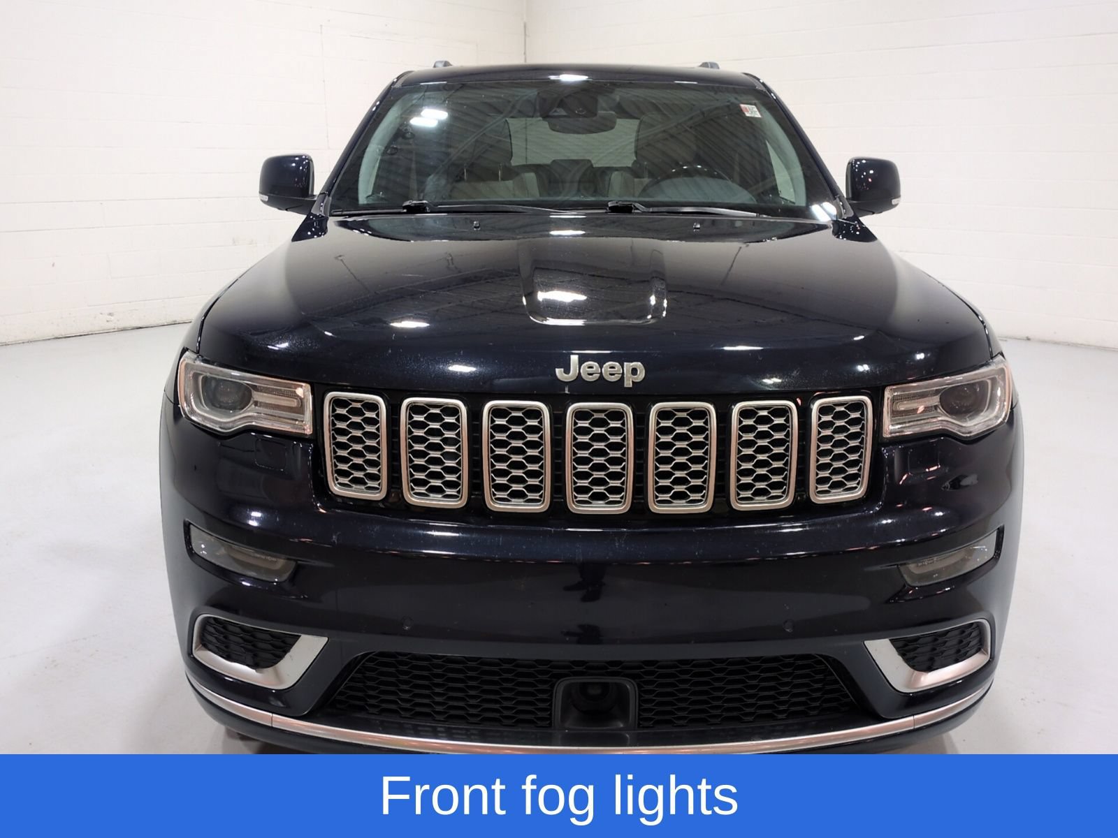 Used 2018 Jeep Grand Cherokee Summit AWD/4WD image 9