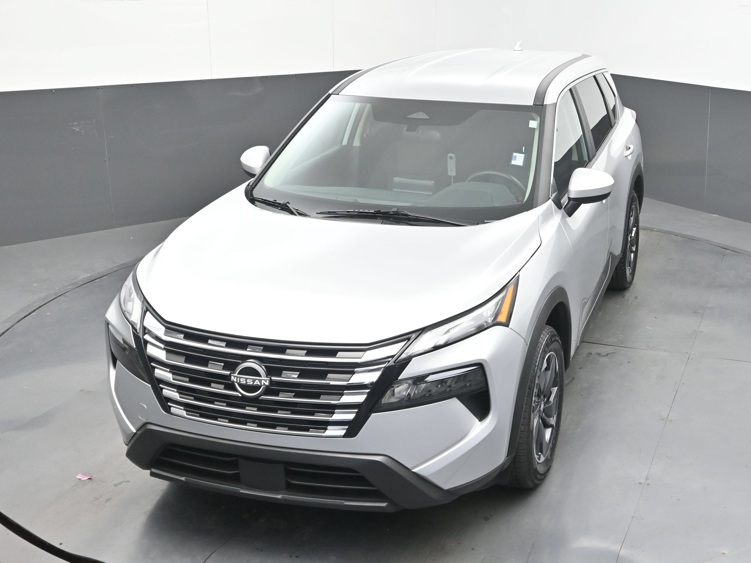Used 2025 Nissan Rogue SV FWD image 37