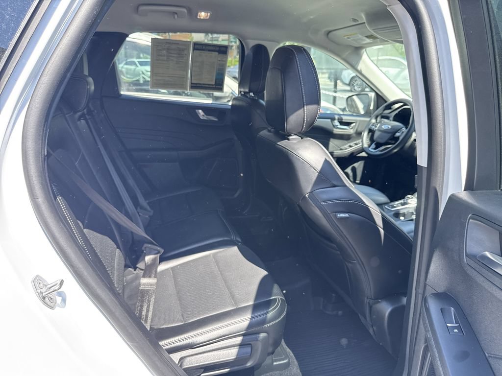 Used 2022 Ford Escape SEL AWD/4WD image 32