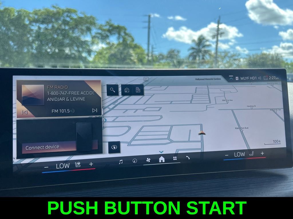 Used 2025 BMW 330i xDrive 330i xDrive image 15