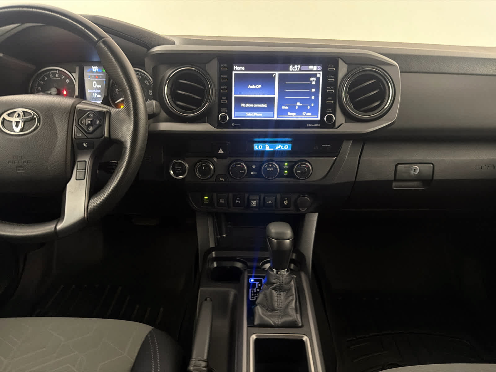 Used 2021 Toyota Tacoma TRD Off-Road w/ Technology Package AWD/4WD image 19