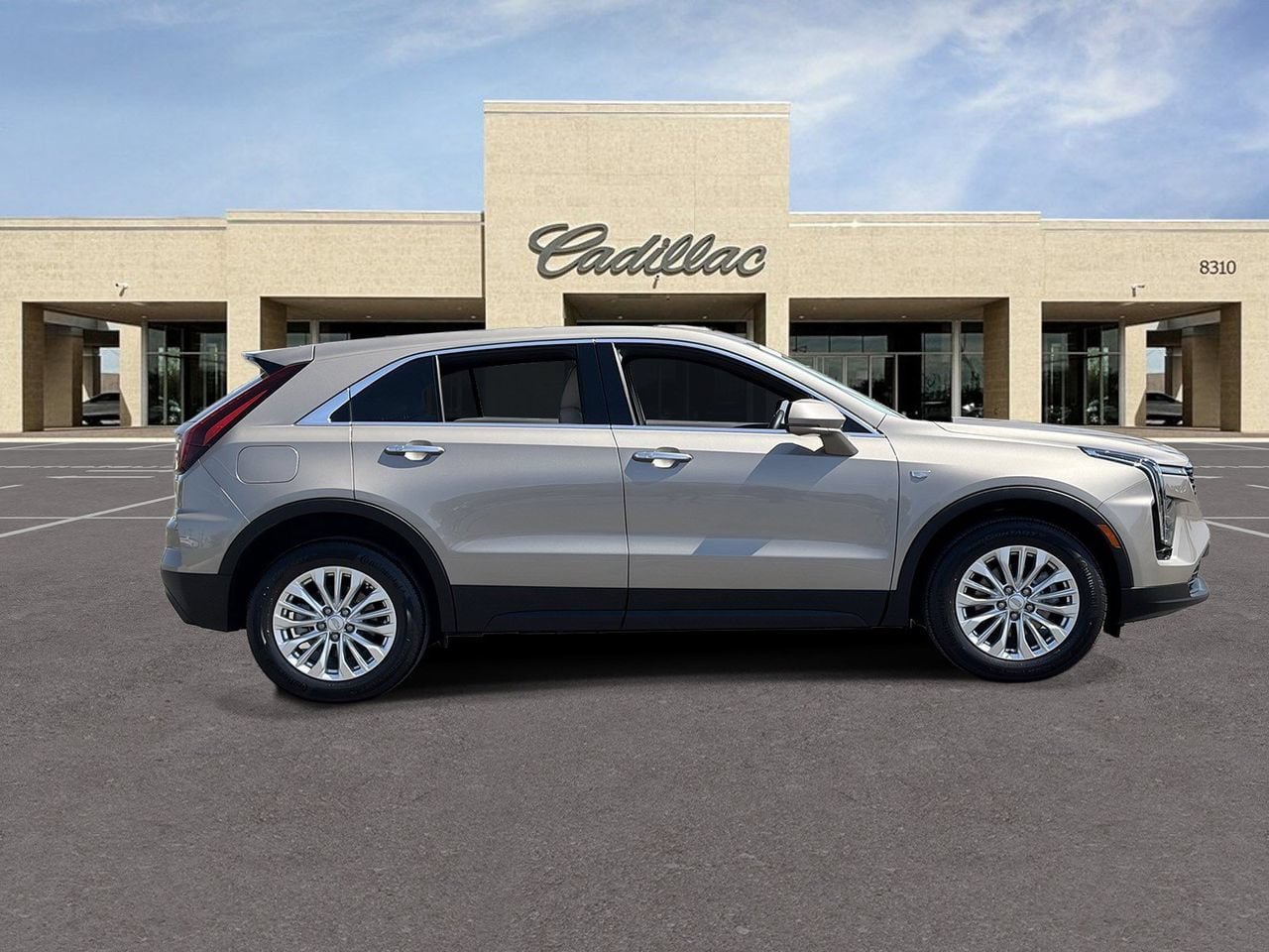 Certified 2024 Cadillac XT4 Luxury FWD image 4