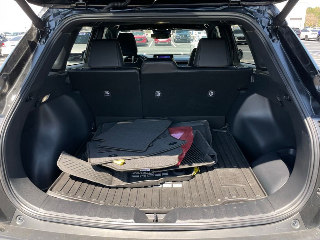 Used 2023 Toyota Corolla Cross XSE w/ Convenience Package image 44