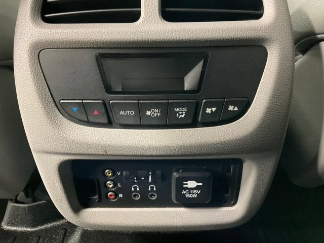 Certified 2017 Honda Pilot Touring image 16