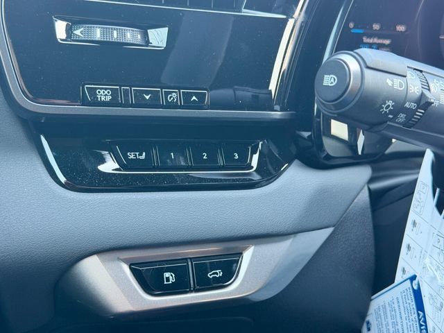 New 2026 Lexus RX 350h AWD/4WD image 18