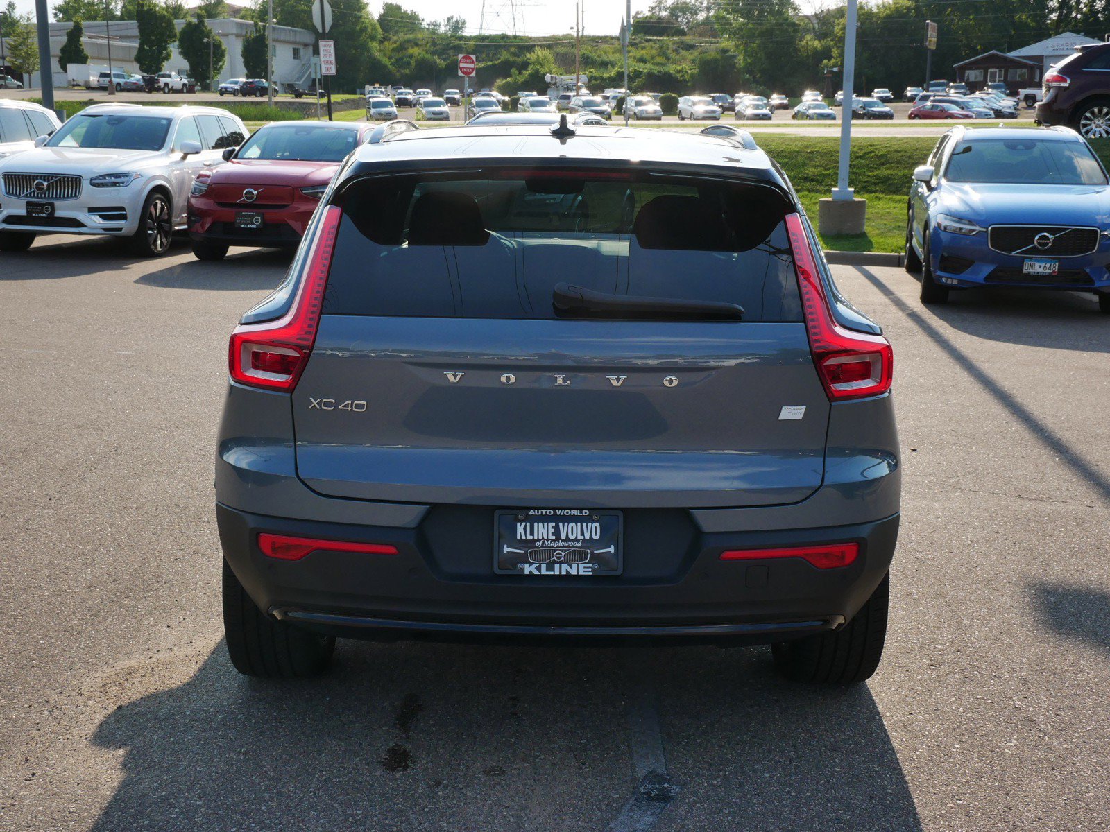 Used 2023 Volvo XC40 Recharge Plus w/ Protection Package Premier AWD/4WD image 6