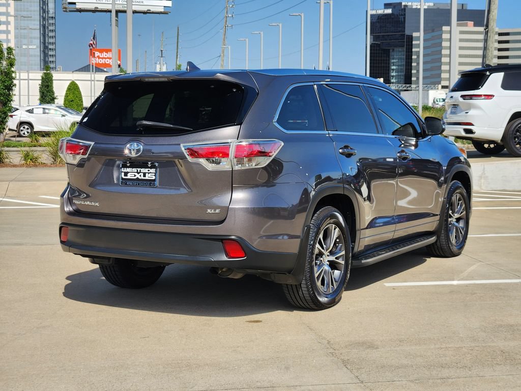 Used 2016 Toyota Highlander XLE FWD image 7