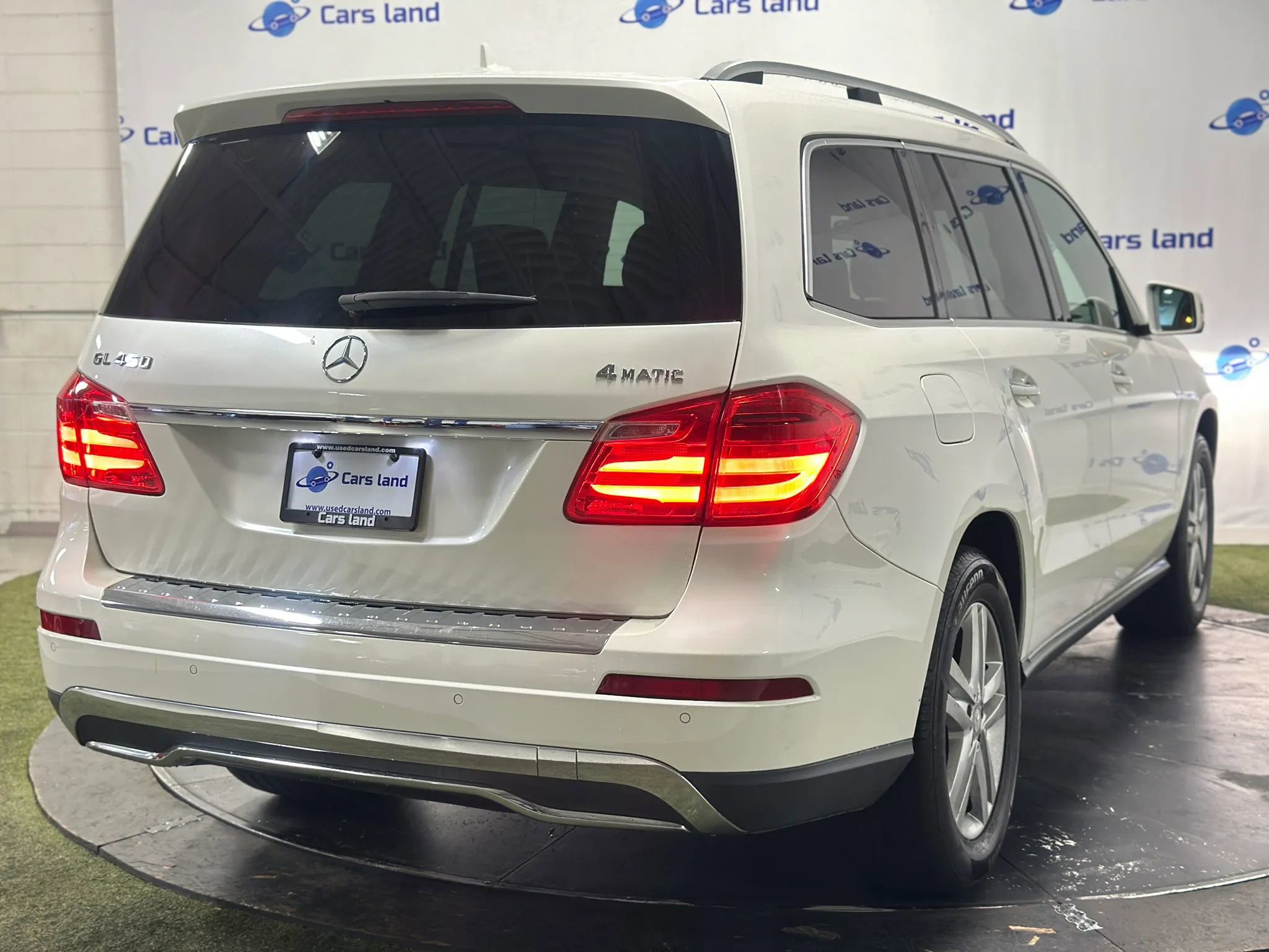 Used 2015 Mercedes-Benz GL 450 4MATIC image 3