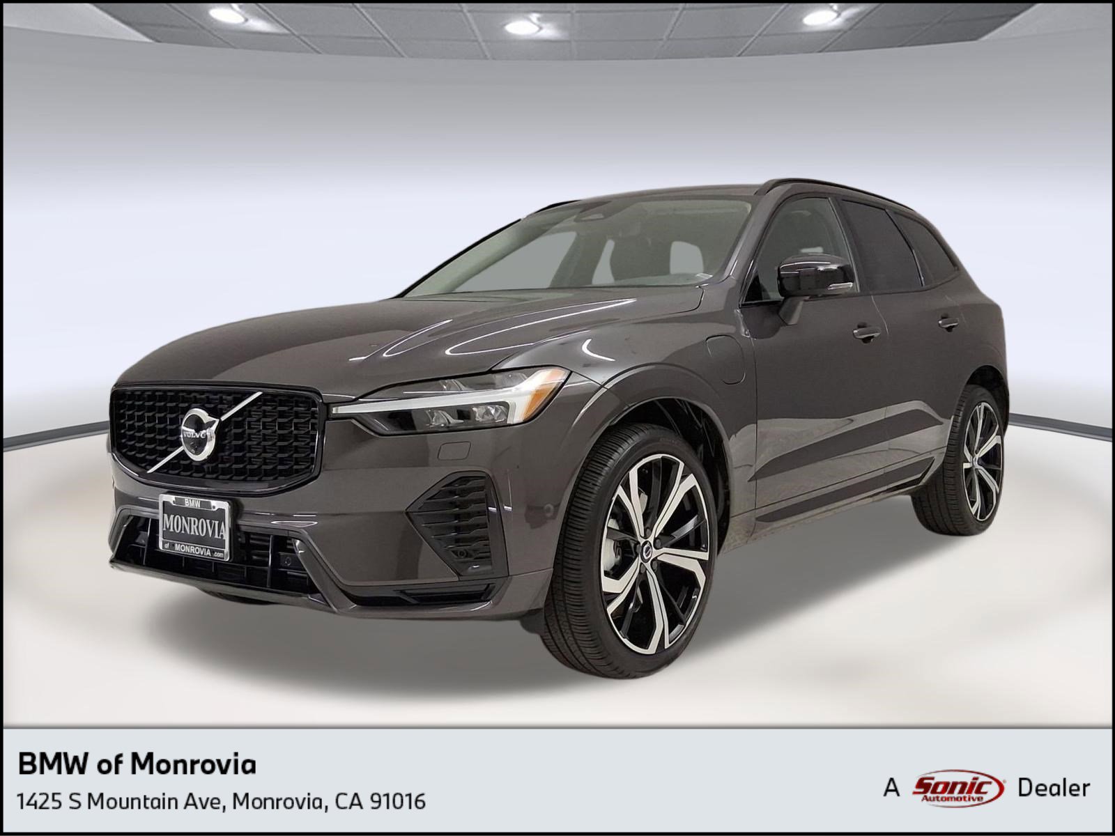 Used 2025 Volvo XC60 T8 Ultra w/ Protection Package Premier AWD/4WD image 1