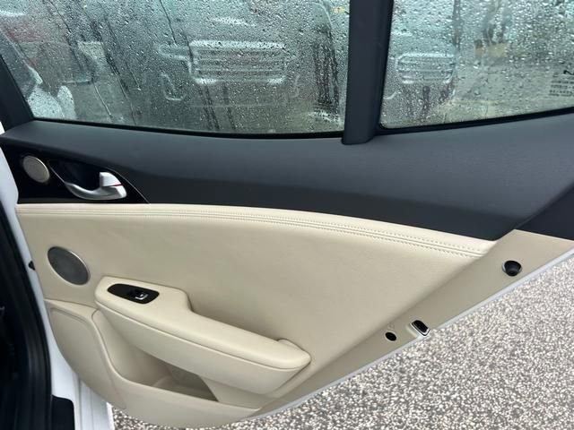 Used 2023 Kia Stinger GT-Line w/ Sun & Sound Package image 27