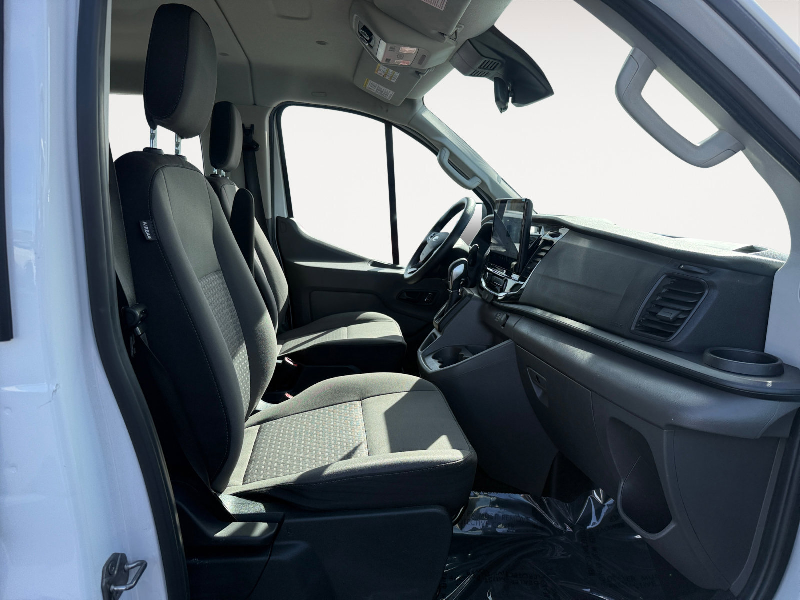 Used 2023 Ford Transit 350 XLT image 19