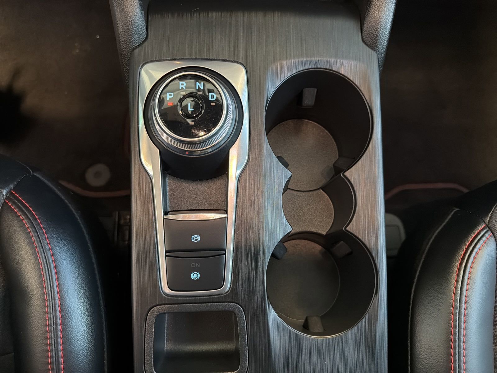 Used 2023 Ford Escape ST-Line Elite image 25