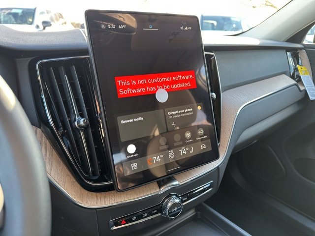 New 2026 Volvo XC60 B5 Plus w/ Protection Package Premier image 15