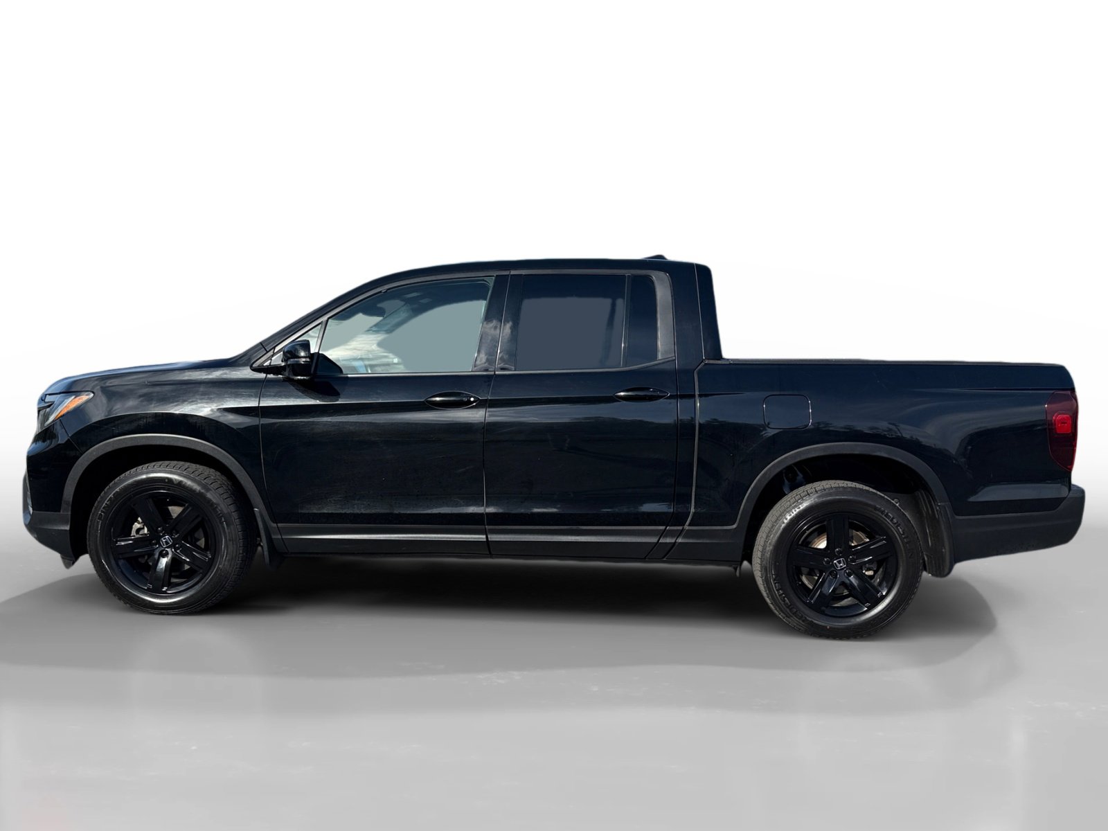 Used 2022 Honda Ridgeline Black Edition image 2
