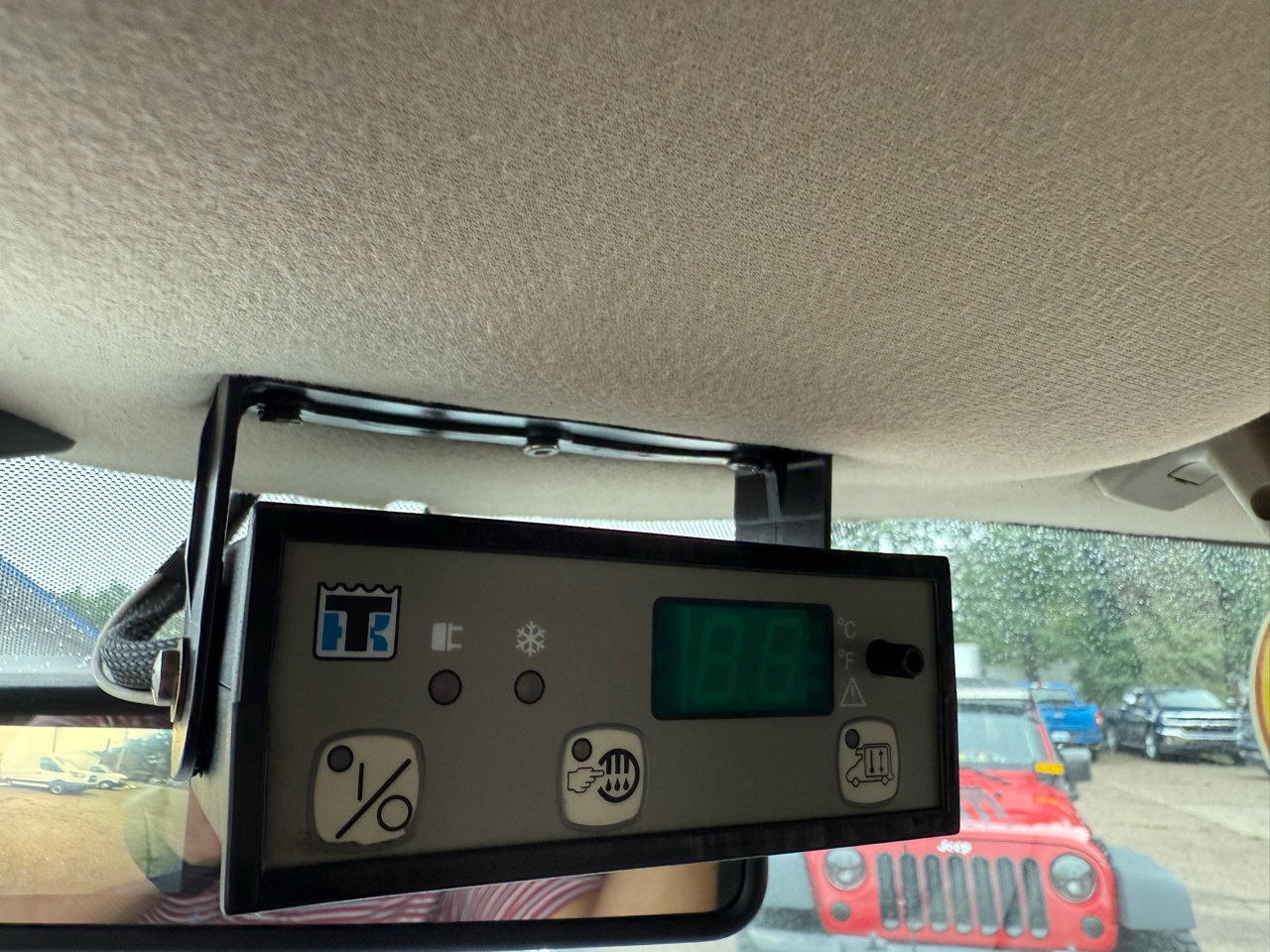 Used 2015 Chevrolet Express 2500 image 14