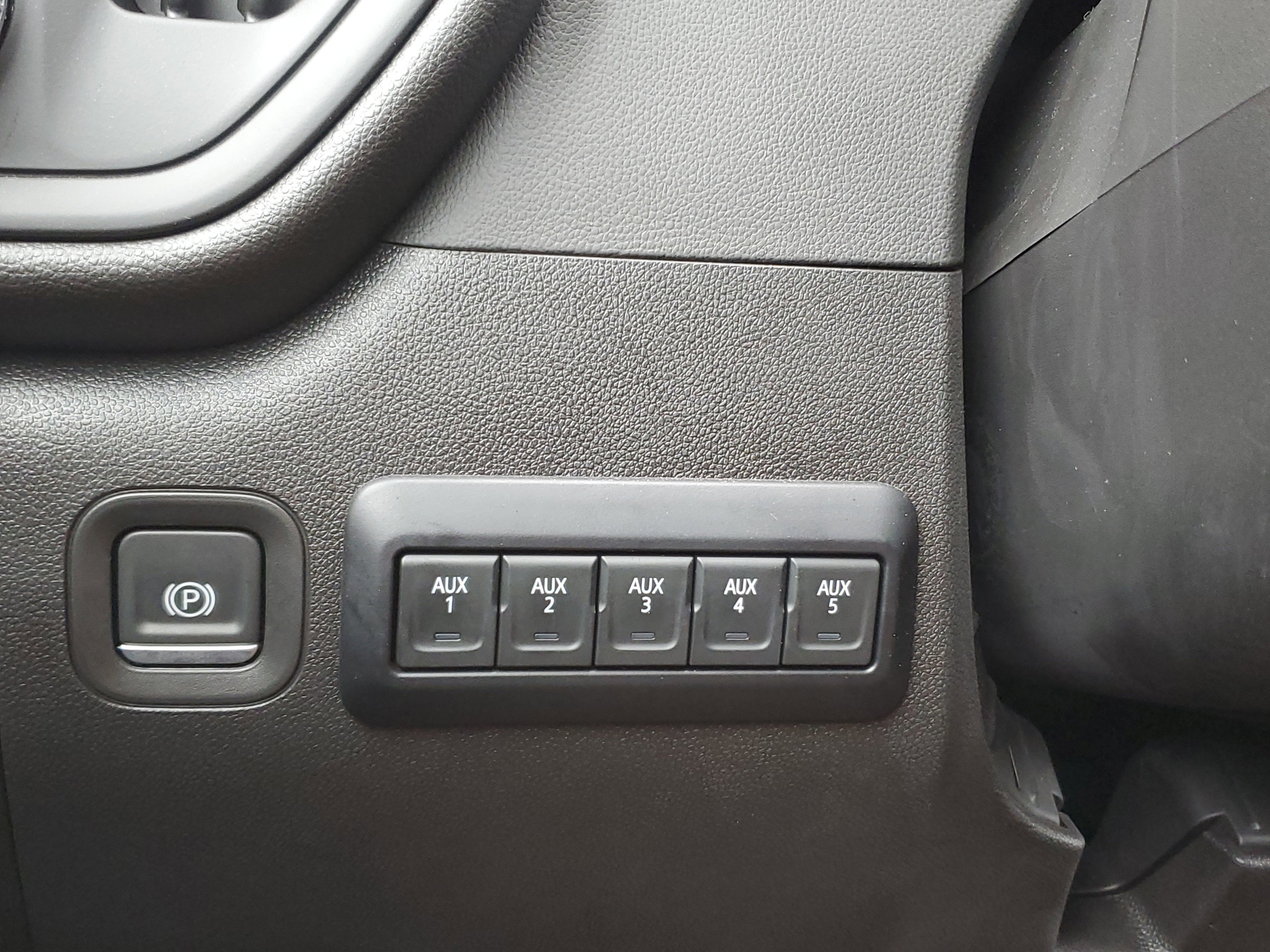 New 2025 GMC Sierra 3500 Pro w/ Convenience Package image 24