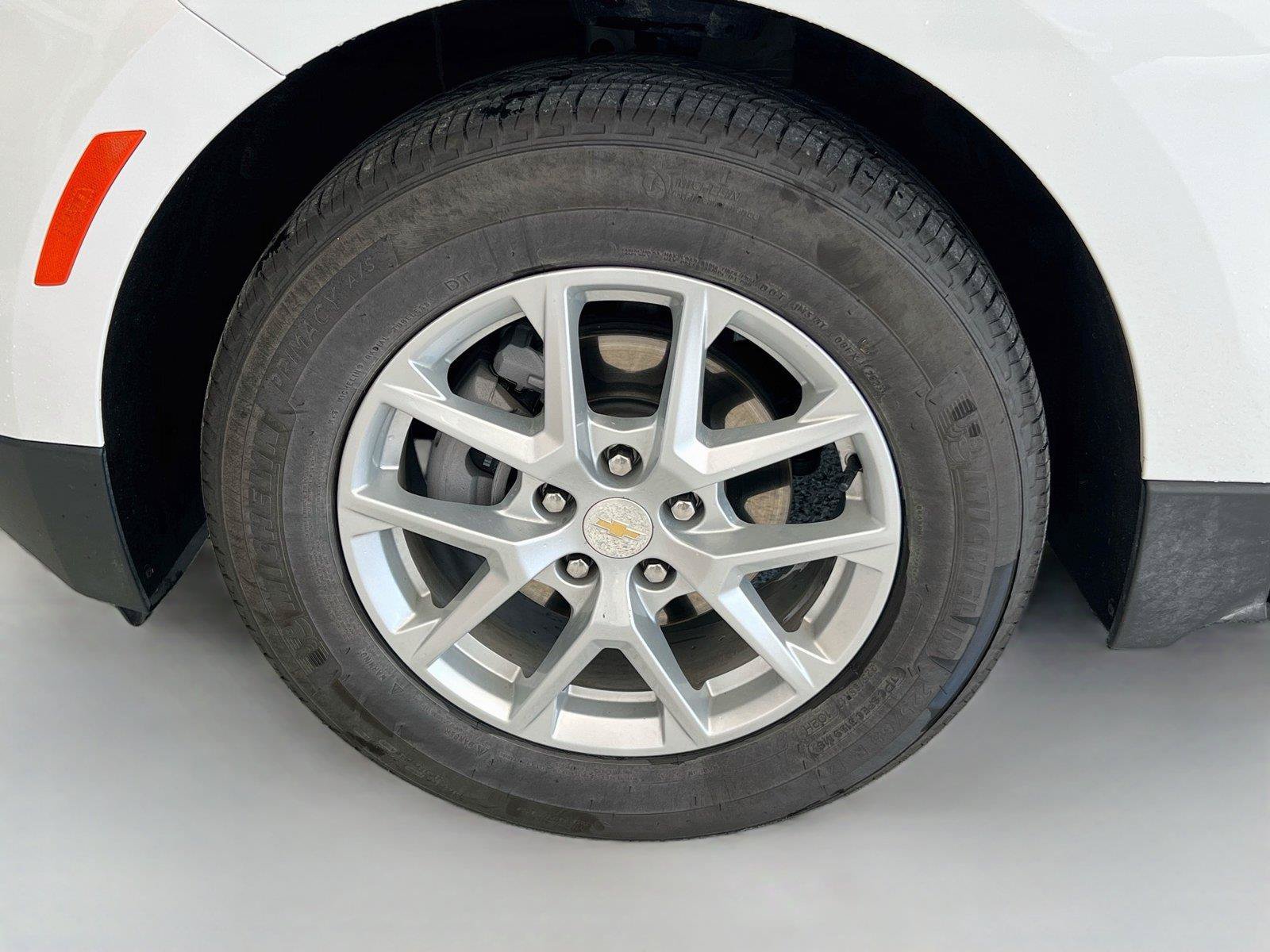 Used 2024 Chevrolet Equinox LT w/ LPO, Floor Liner Package FWD image 28