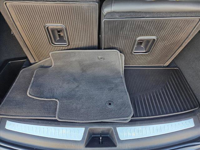 Used 2022 Cadillac XT6 Premium Luxury image 6