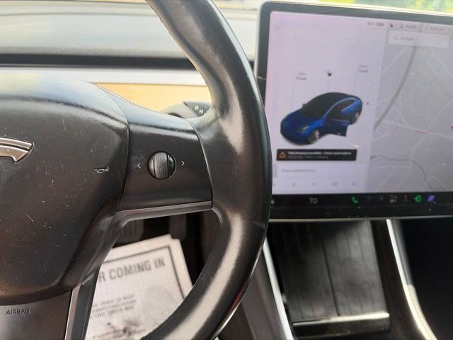 Used 2018 Tesla Model 3 Long Range RWD image 16