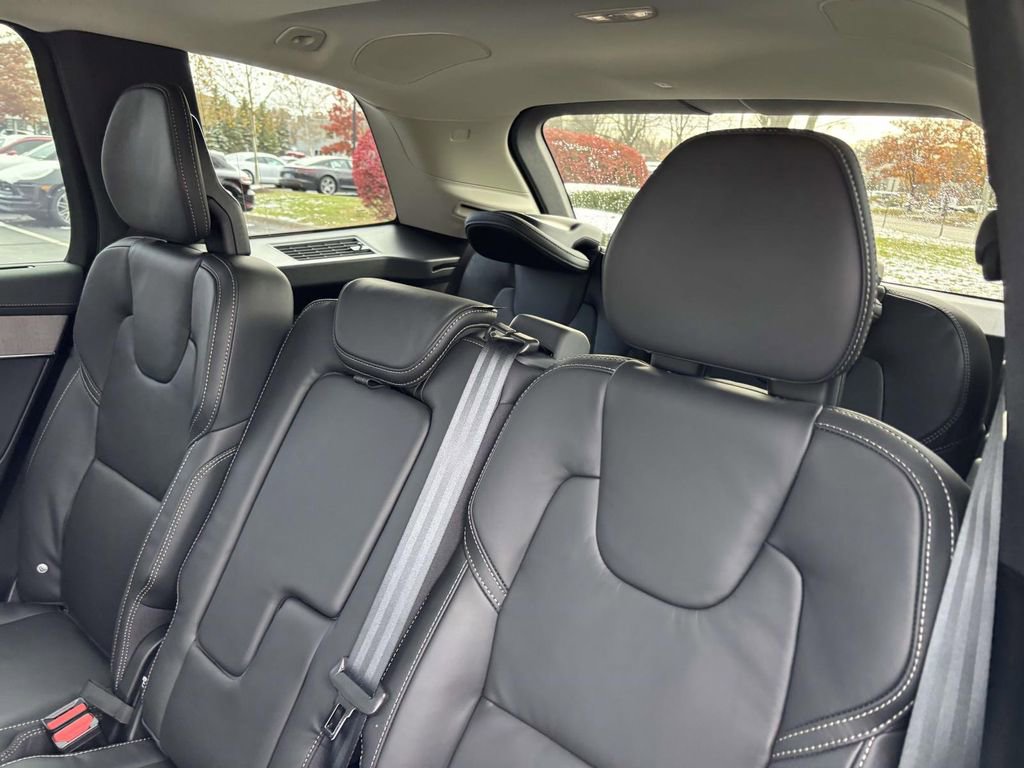 New 2026 Volvo XC90 B6 Ultra w/ Protection Package Premier image 26