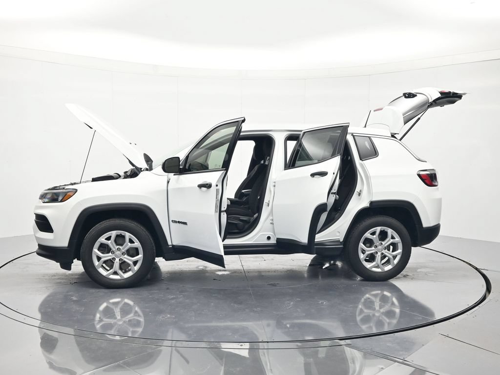 Used 2024 Jeep Compass Sport AWD/4WD image 45