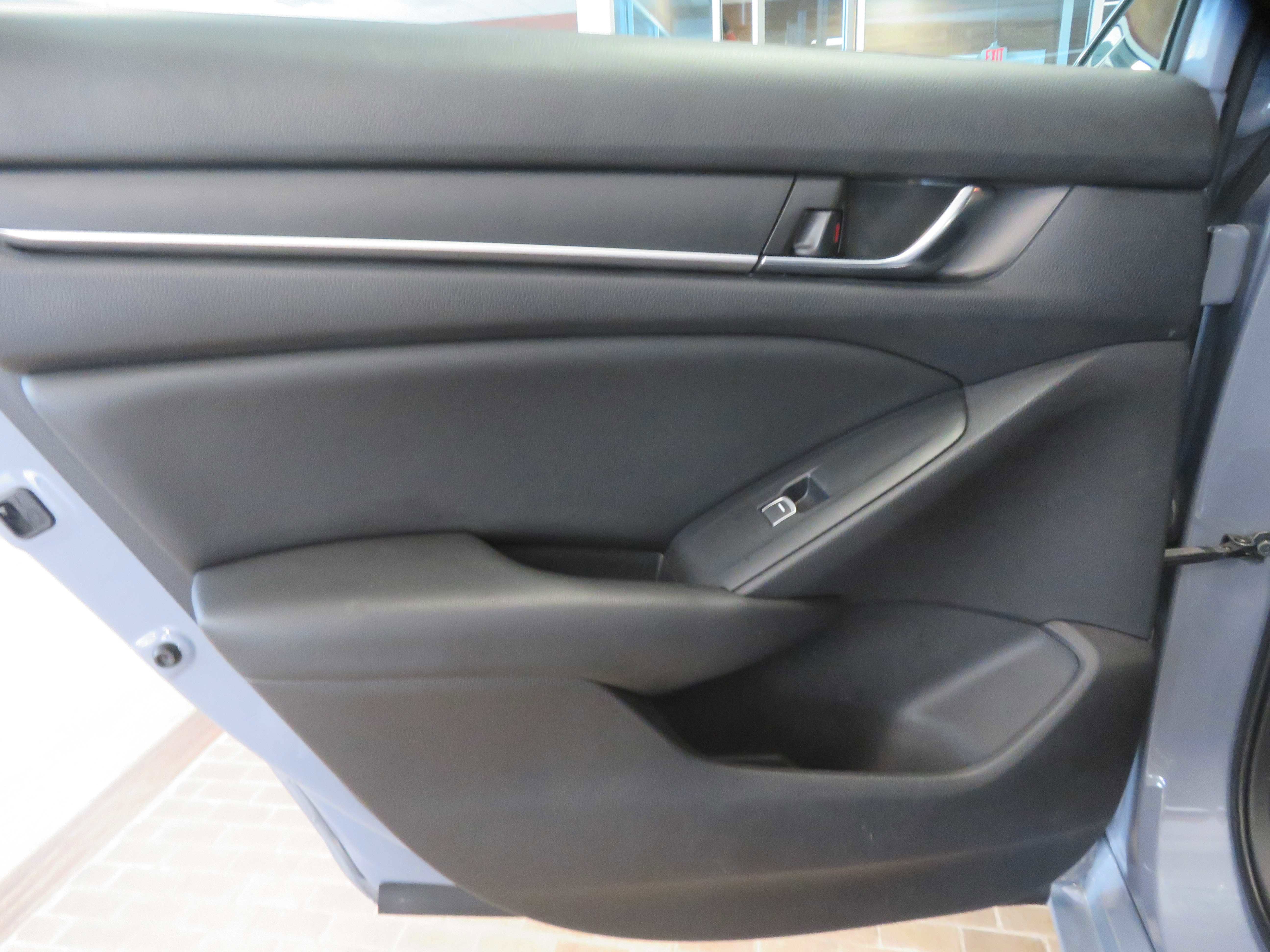Used 2021 Honda Accord Sport image 17