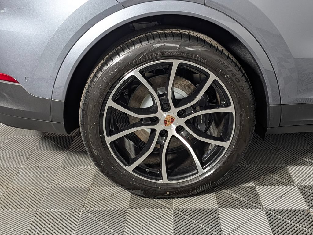 New 2026 Porsche Cayenne Coupe AWD/4WD image 13