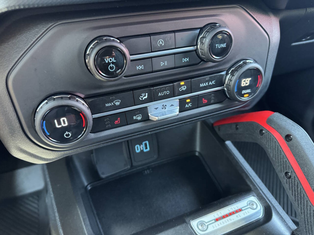 Used 2023 Ford Bronco Heritage Edition AWD/4WD image 13